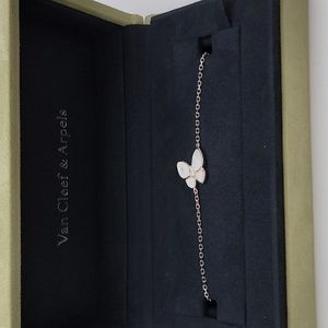 AUTHENTIC VAN CLEEF & ARPELS MOTHER OF PEARL BRACELET. NWOT